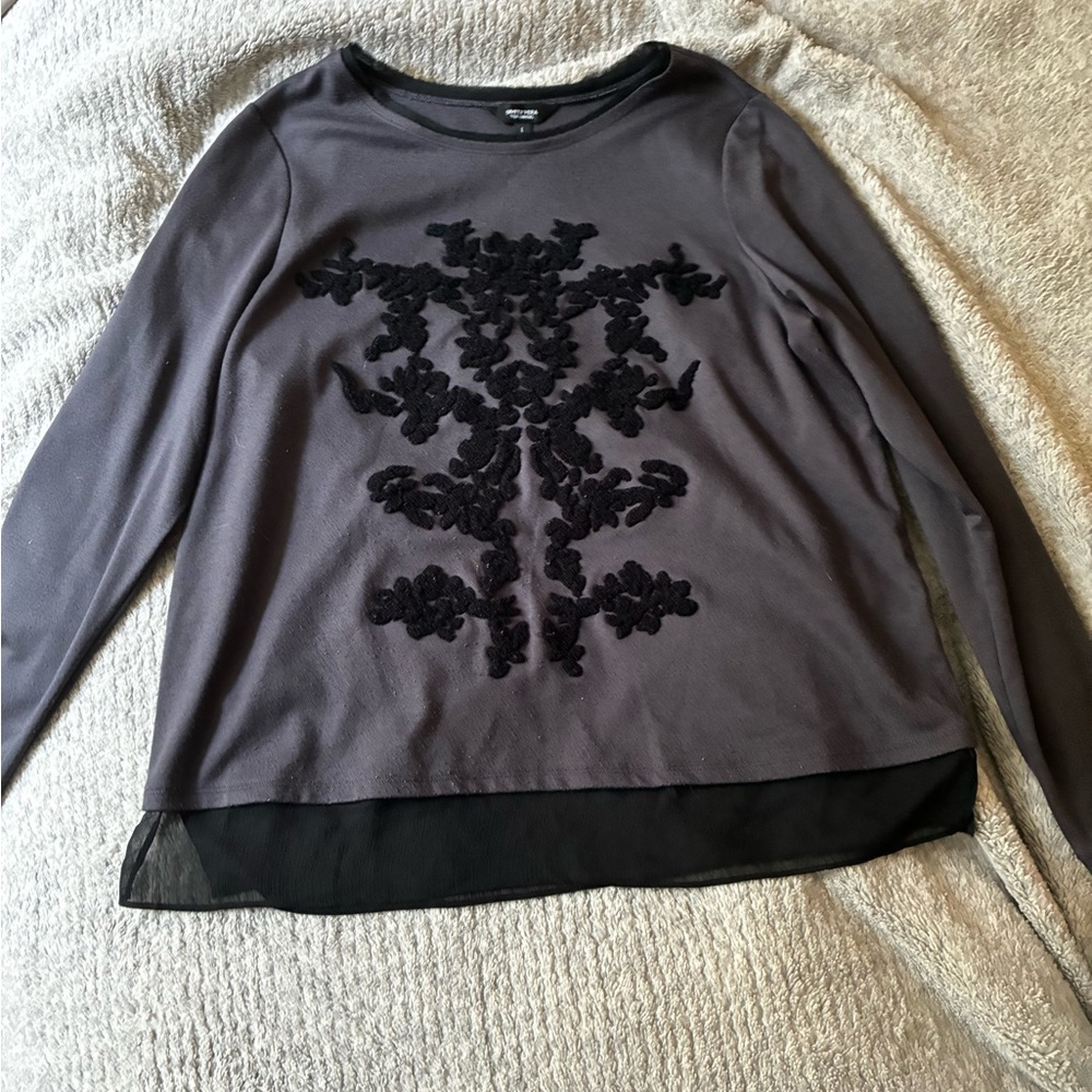 Simply Vera Vera Wang Charcoal and Black Blouse